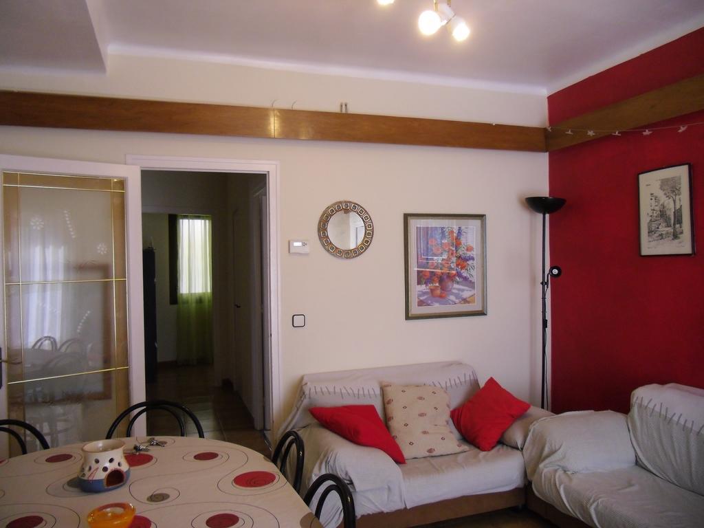 Atico Soleado Apartment L'Hospitalet de Llobregat Luaran gambar