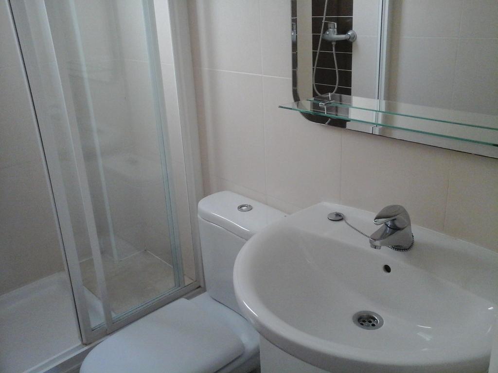 Atico Soleado Apartment L'Hospitalet de Llobregat Luaran gambar